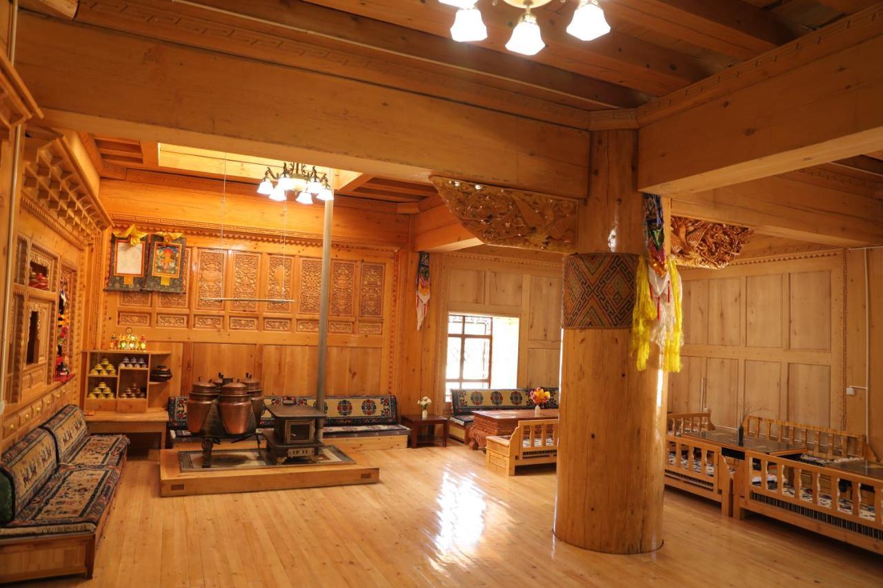 Aurora Hotel Shangri-La Extérieur photo